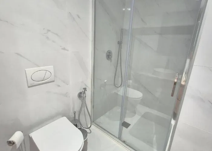 Happy Travel Lomas Daisy Higueron Fuengirola